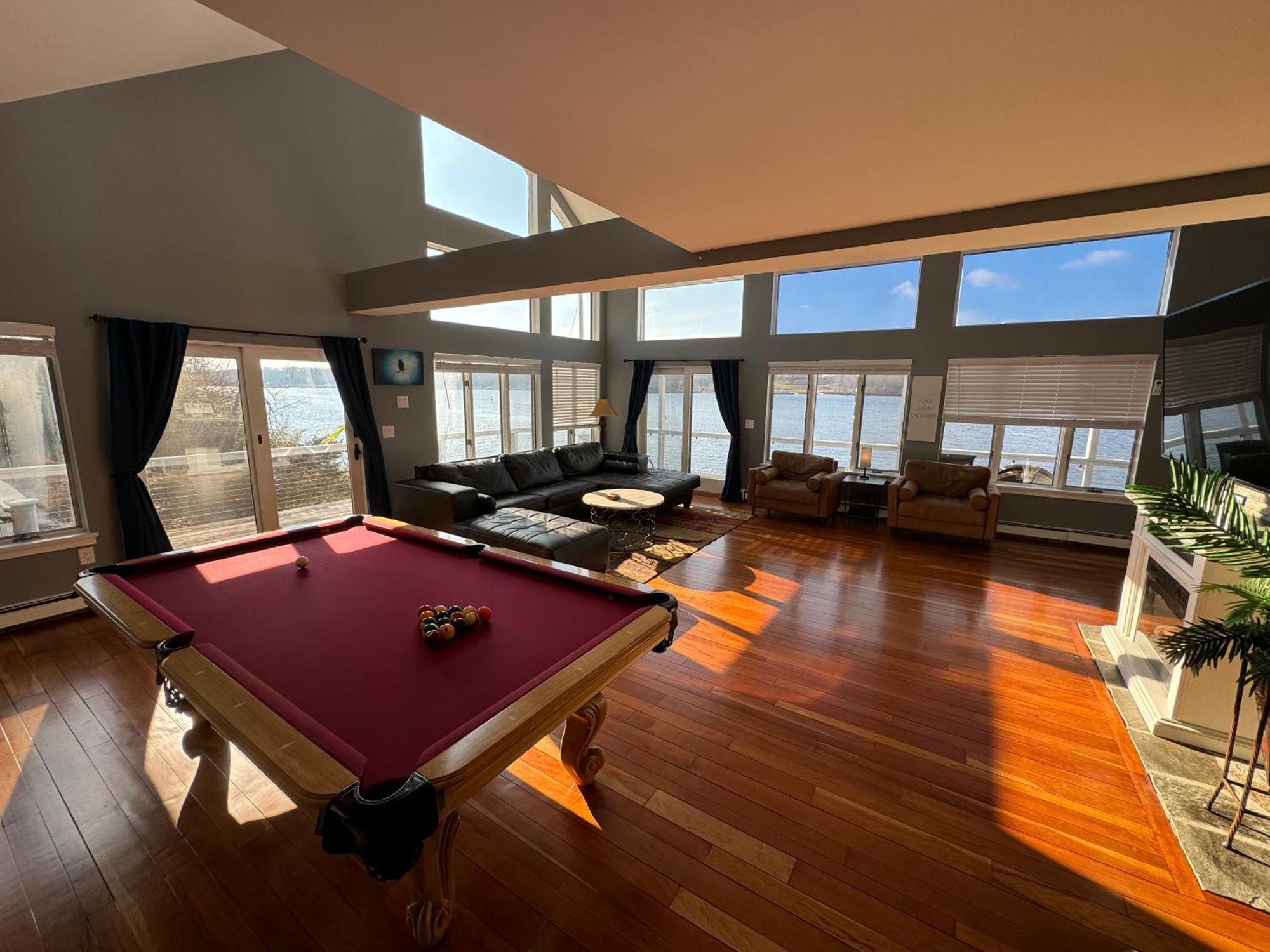 Spectacular Home With A Amazing Ocean - River View Гротън Екстериор снимка